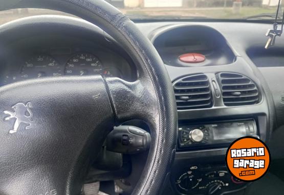 Autos - Peugeot 206 2005 Diesel 150000Km - En Venta