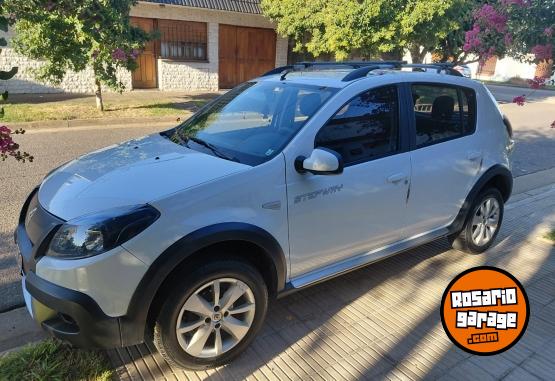 Autos - Renault Sandero Stepway 2015 Nafta 120000Km - En Venta