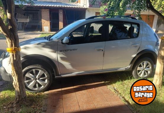 Autos - Renault Sandero Stepway 2015 Nafta 120000Km - En Venta