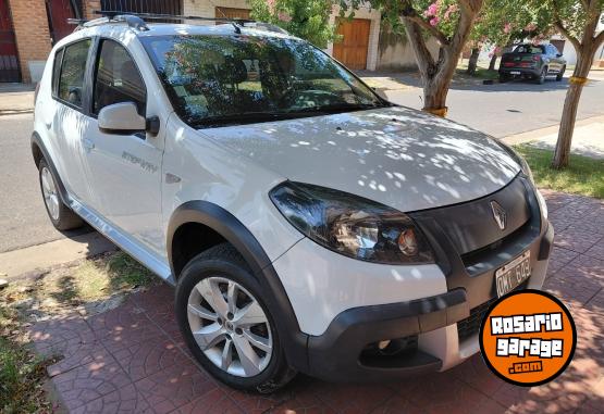 Autos - Renault Sandero Stepway 2015 Nafta 120000Km - En Venta