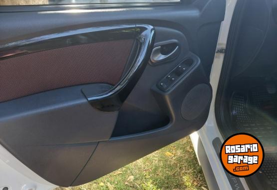 Autos - Renault Sandero Stepway 2015 Nafta 120000Km - En Venta