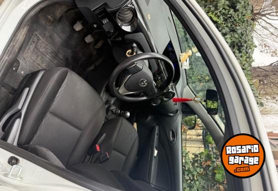 Autos - Toyota ETIOS X 2021 Nafta 58771Km - En Venta