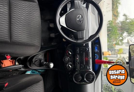 Autos - Toyota ETIOS X 2021 Nafta 58771Km - En Venta