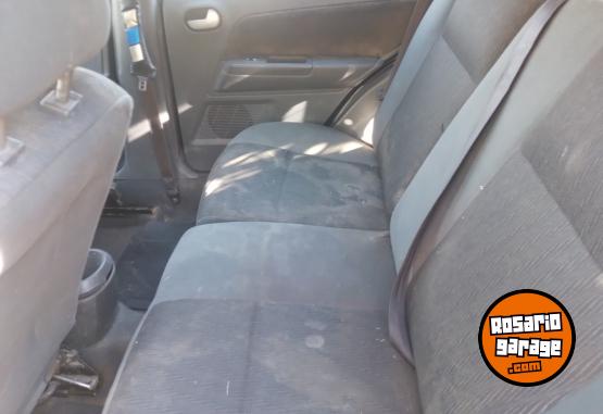 Autos - Ford Ford 1.6 2005 GNC 111111Km - En Venta