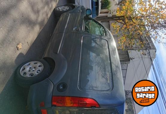 Utilitarios - Renault Kangoo 2016 GNC 275000Km - En Venta