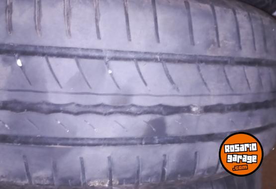 Accesorios para Autos - Cubiertas usadas Pirelli Cinturato 185/ 60 R15 - En Venta
