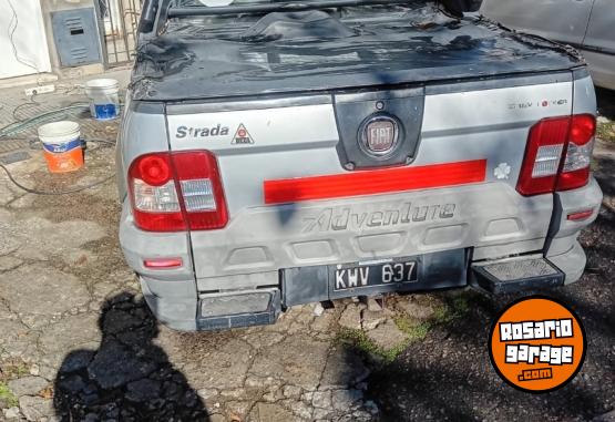 Autos - Fiat Strada adventure 2012 GNC 230000Km - En Venta
