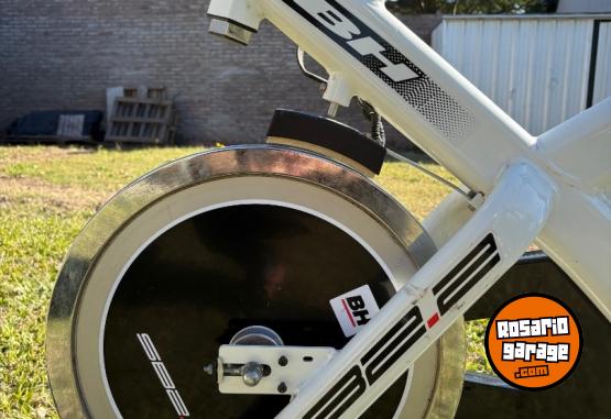 Otros - Bicicleta Fija Bh Fitness Sb Series Sb2.2 Spinning. - En Venta