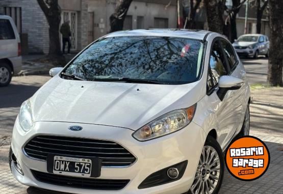 Autos - Ford Fiesta titanium 2015 Nafta 115600Km - En Venta