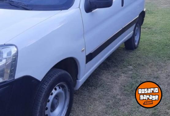 Utilitarios - Citroen Berlingo 2015 Diesel 145000Km - En Venta