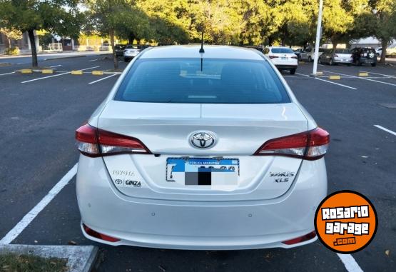 Autos - Toyota Yaris XLI 2023 Nafta 22500Km - En Venta