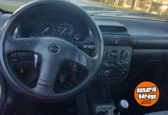 Camionetas - Chevrolet Corsa GL 1.7 2000 Diesel 260000Km - En Venta