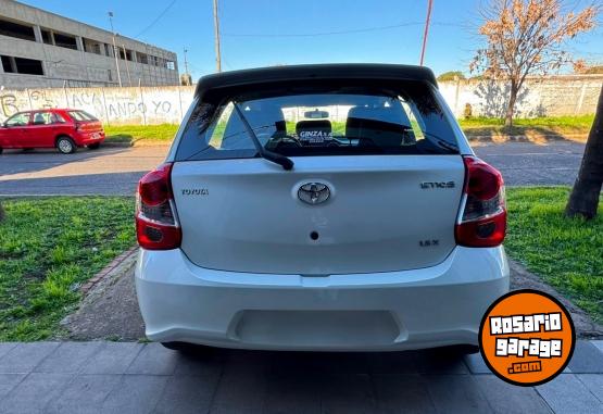 Autos - Toyota Etios 2020 Nafta 69000Km - En Venta