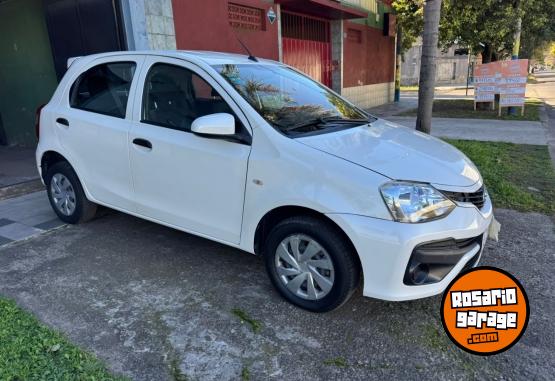 Autos - Toyota Etios 2020 Nafta 69000Km - En Venta