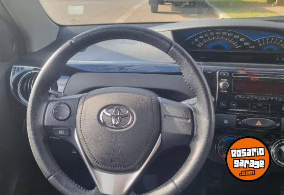 Autos - Toyota Etios XLS 2015-1.5 2015 Nafta 79500Km - En Venta