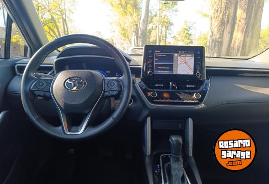 Camionetas - Toyota Corolla Cross 2.0 SEG 2021 Nafta 98000Km - En Venta