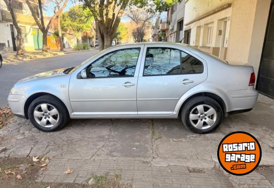 Autos - Volkswagen Bora 2010 Nafta 107000Km - En Venta