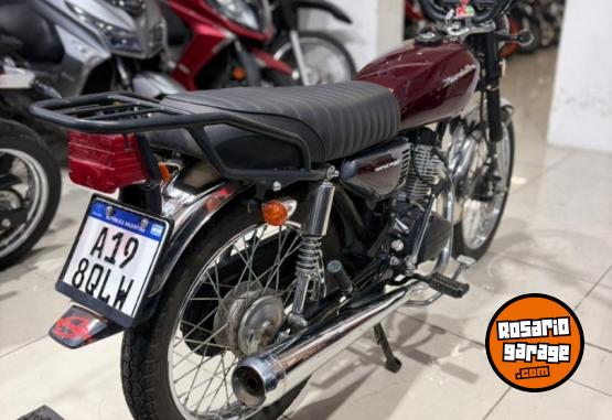 Motos - Zanella SAPUCAI 150 2023 Nafta 8400Km - En Venta