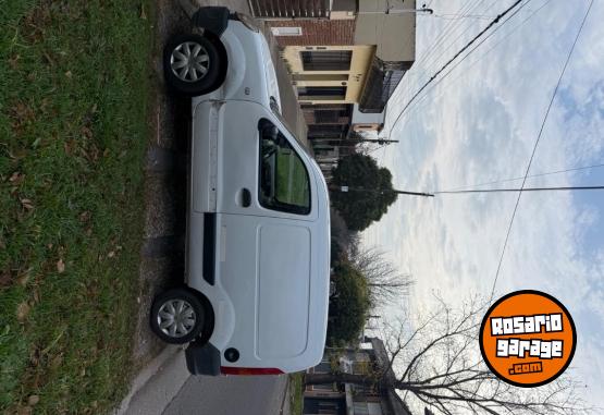 Utilitarios - Renault Kangoo 2014 Nafta 188000Km - En Venta