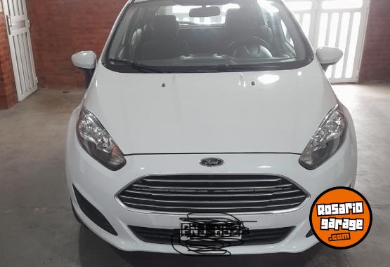 Autos - Ford Fiesta kinetic 2016 Nafta 66000Km - En Venta