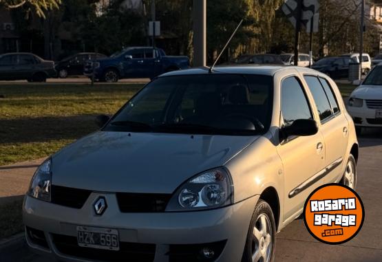 Autos - Renault Clio 2009 Nafta 229000Km - En Venta