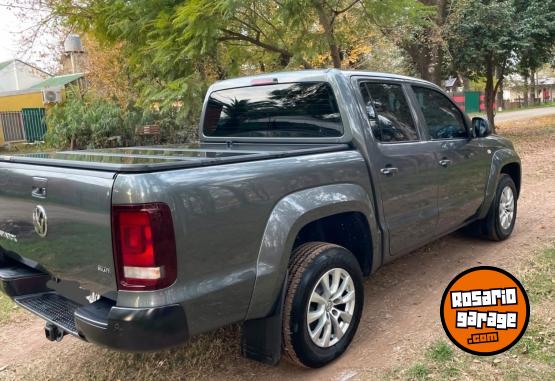 Camionetas - Volkswagen Amarok confortline 2022 Diesel 170000Km - En Venta