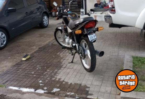 Motos - Keller Stratus 2023 Nafta 27000Km - En Venta