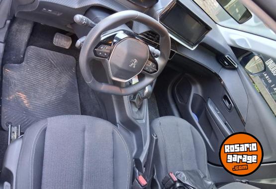 Autos - Peugeot 208 tiptronic. Autom. 2023 Nafta 20000Km - En Venta