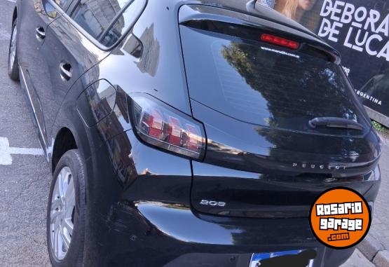 Autos - Peugeot 208 tiptronic. Autom. 2023 Nafta 20000Km - En Venta