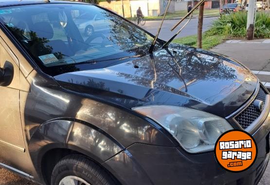 Autos - Ford Fiesta Max 2010 GNC 175000Km - En Venta