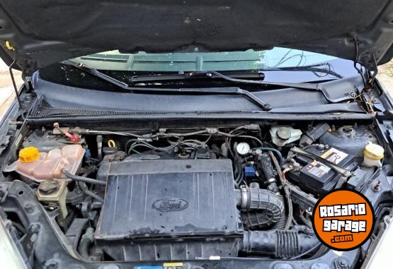 Autos - Ford Fiesta Max 2010 GNC 175000Km - En Venta