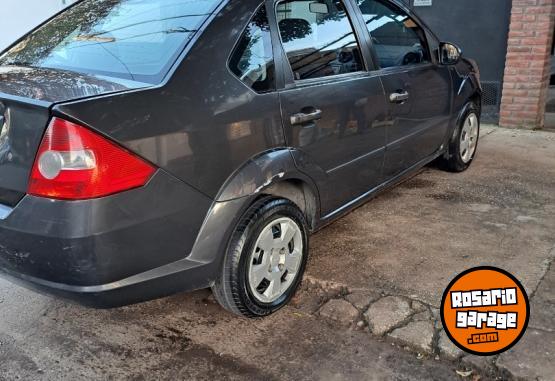 Autos - Ford Fiesta Max 2010 GNC 175000Km - En Venta