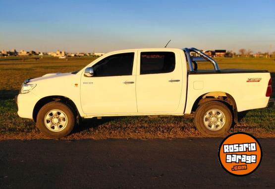 Camionetas - Toyota Hilux 2.5 Dx 4x2 2012 Diesel 306000Km - En Venta