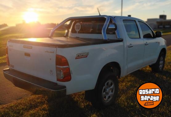 Camionetas - Toyota Hilux 2.5 Dx 4x2 2012 Diesel 306000Km - En Venta