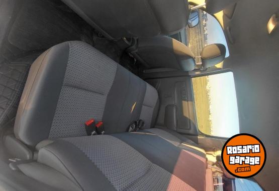 Camionetas - Toyota Hilux 2.5 Dx 4x2 2012 Diesel 306000Km - En Venta