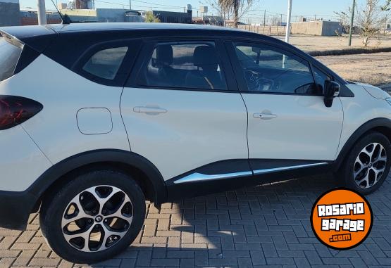 Autos - Renault CAPTUR 2.0 INTENSE 2017 GNC 135000Km - En Venta