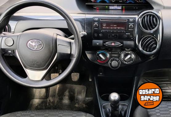 Autos - Toyota ETIOS XS 1.5 2015 Nafta 67000Km - En Venta