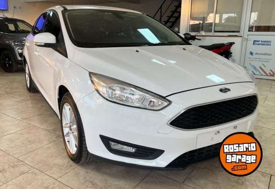 Autos - Ford FOCUS S 2017 Nafta 143516Km - En Venta