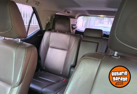 Camionetas - Toyota SRX 7 ASIENTOS 2018 Diesel 144000Km - En Venta