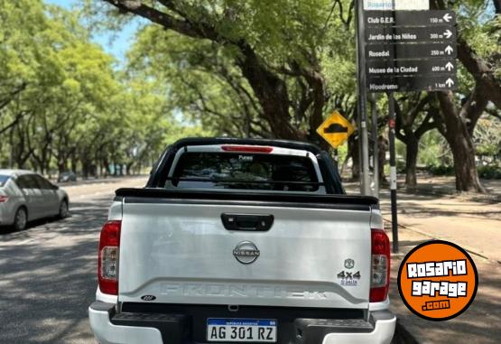 Camionetas - Nissan Frontier 2023 Diesel 32000Km - En Venta