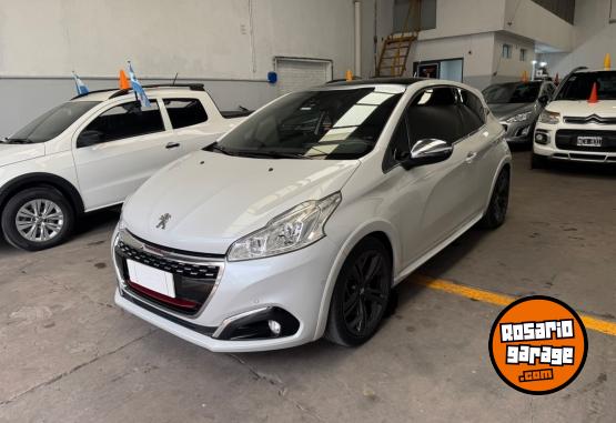 Autos - Peugeot 208 2017 Nafta 70000Km - En Venta