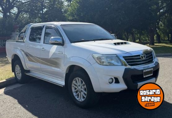 Autos - Toyota HILUX SRV 4X2 2013 Diesel 182000Km - En Venta