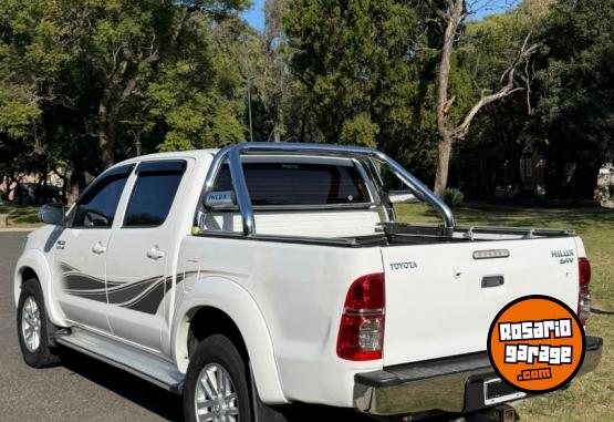 Autos - Toyota HILUX SRV 4X2 2013 Diesel 182000Km - En Venta