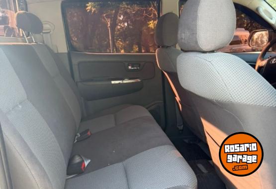 Autos - Toyota HILUX SRV 4X2 2013 Diesel 182000Km - En Venta