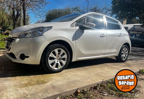 Autos - Peugeot 208 1.6 2014 Nafta 107000Km - En Venta