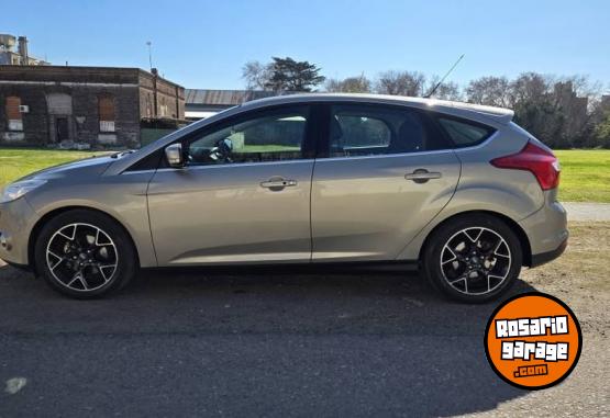 Autos - Ford Focus III Titanium 2014 Nafta 154000Km - En Venta