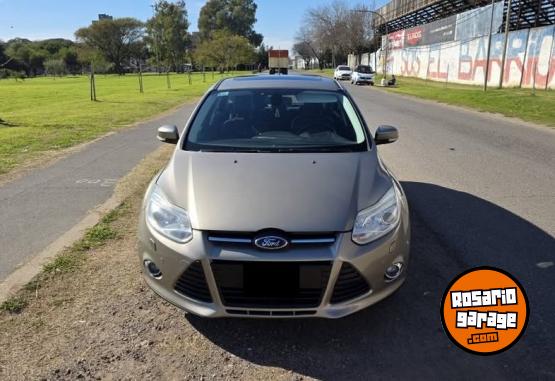 Autos - Ford Focus III Titanium 2014 Nafta 154000Km - En Venta