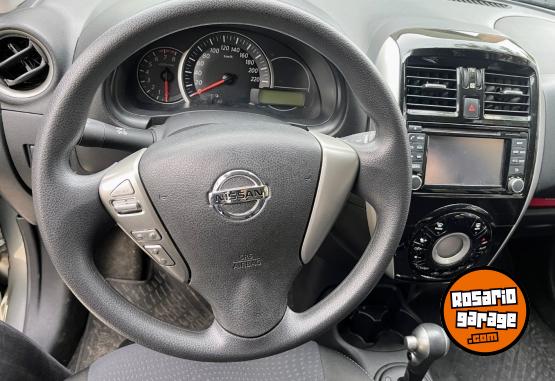 Autos - Nissan March Pure Drive 2018 Nafta 62000Km - En Venta