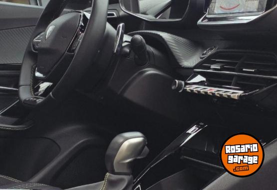 Autos - Peugeot 2008 GT L200 2025 Nafta 13500Km - En Venta