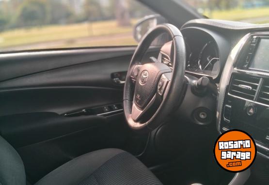 Autos - Toyota Yaris 2023 Nafta 57000Km - En Venta